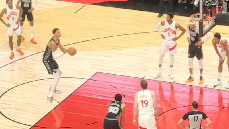La NBA advierte a Wembanyama por esquivar los medios tras el Juego 5