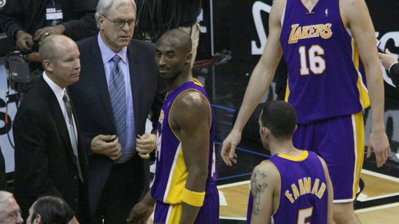 Jeanie Buss recurre a los tribunales para frenar la venta de acciones familiares de los Lakers