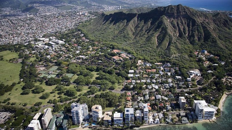 Warriors and Clippers Head to Hawaii for Back-to-Back Training Camps